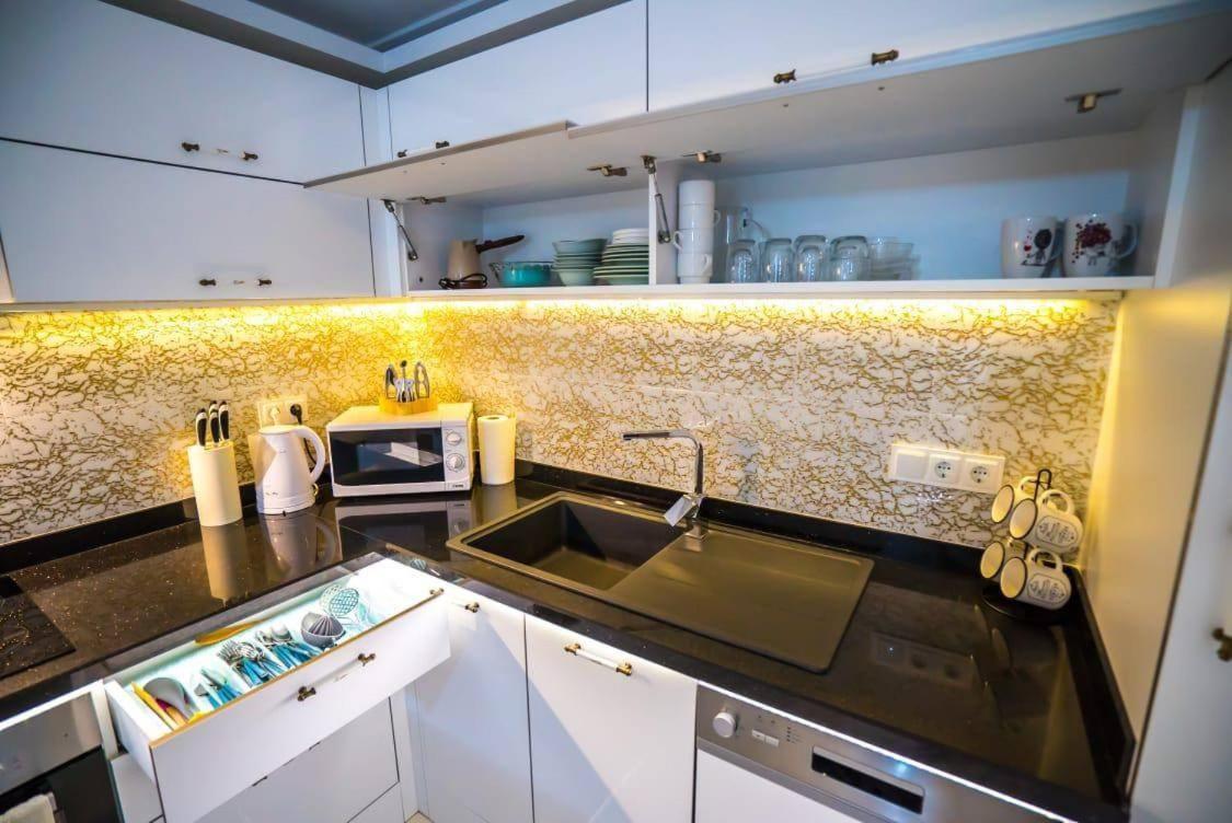 Besthome20 Apartments อลันยา ภายนอก รูปภาพ